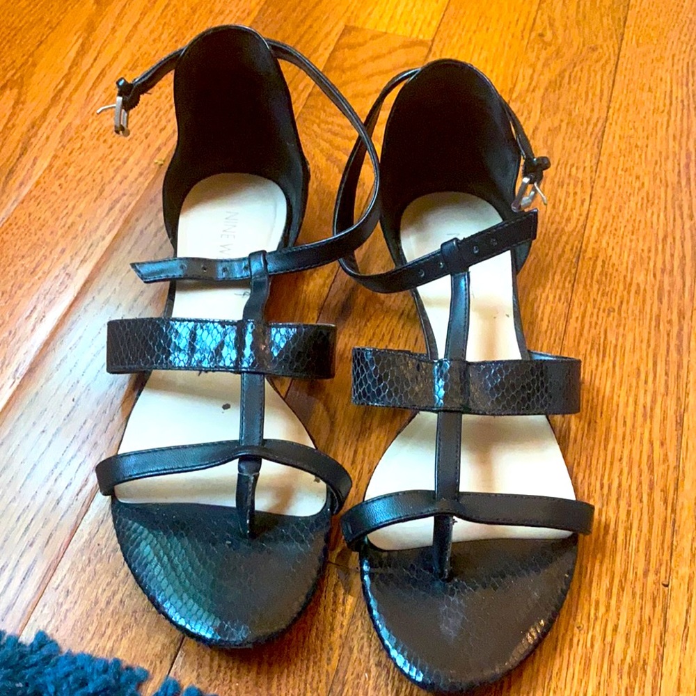 Nine West black stroppy flat sandals